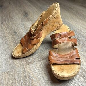 Born Leather Wedge Sandals Size 8